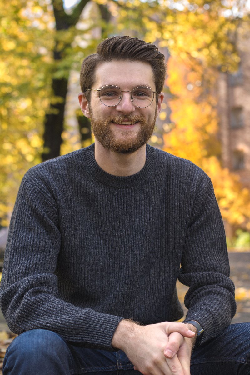 Portrait of Aaron Graybill outdoors